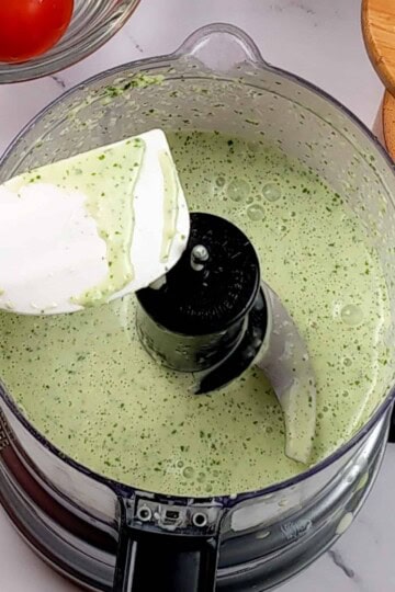 jalapeno dressing in the KitchenAid 3.5 Cup Food Chopper for the Quick Air Fryer Lime Chicken Wings with Spicy Green Sauce recipe