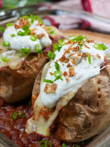close up of the turkey chili baked patatoes recipe.